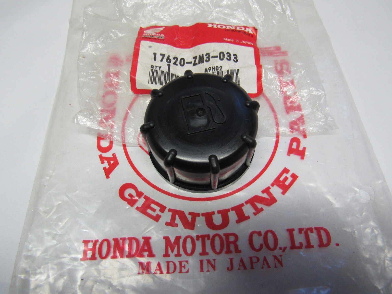 GENUINE NOS Honda Cap Assy. Fuel Tank 17620-ZM3-033 | eBay