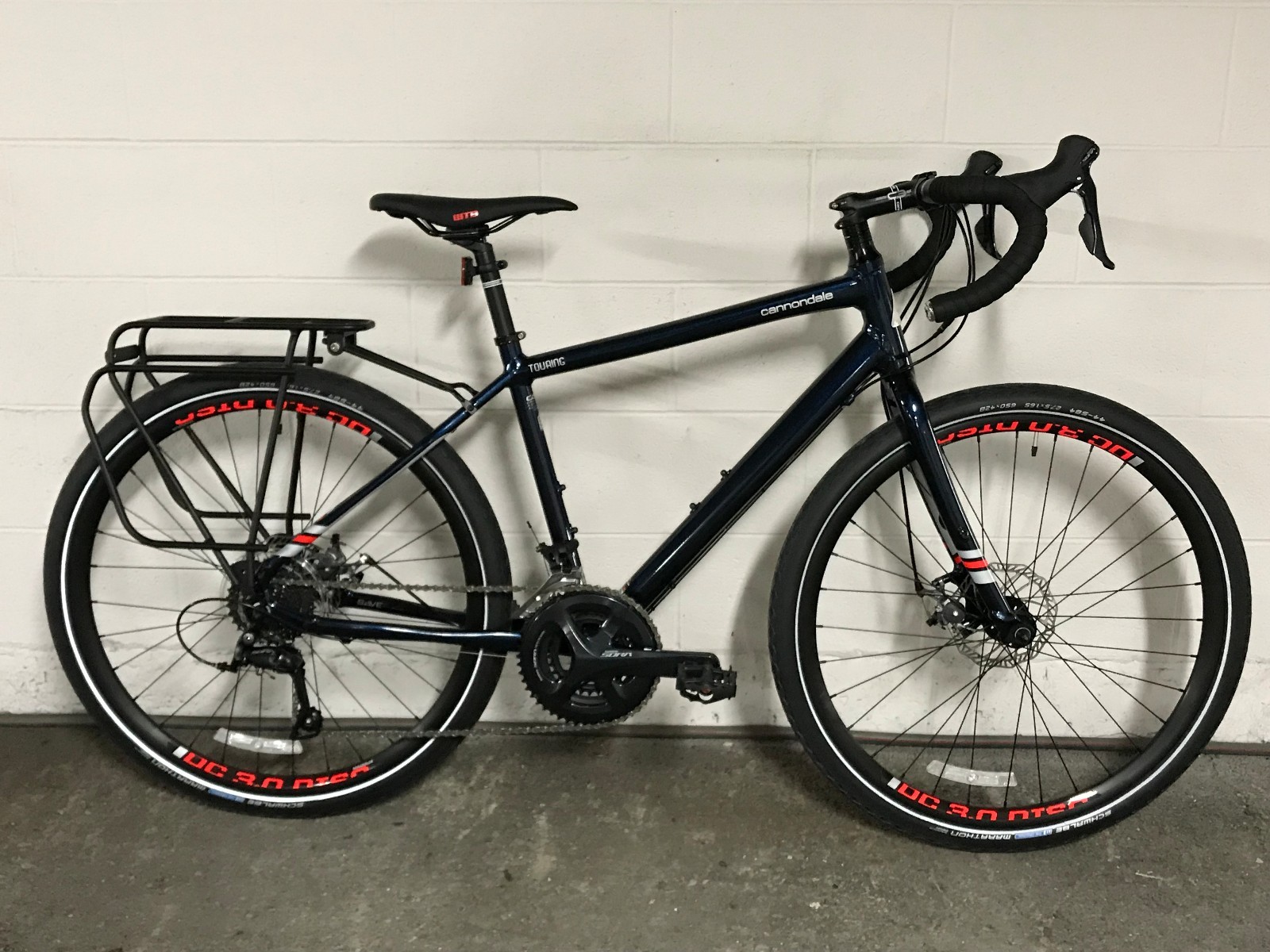 2017 Cannondale Touring 2 51cm 650c Aluminum Shimano Sora Disc Brakes Rack
