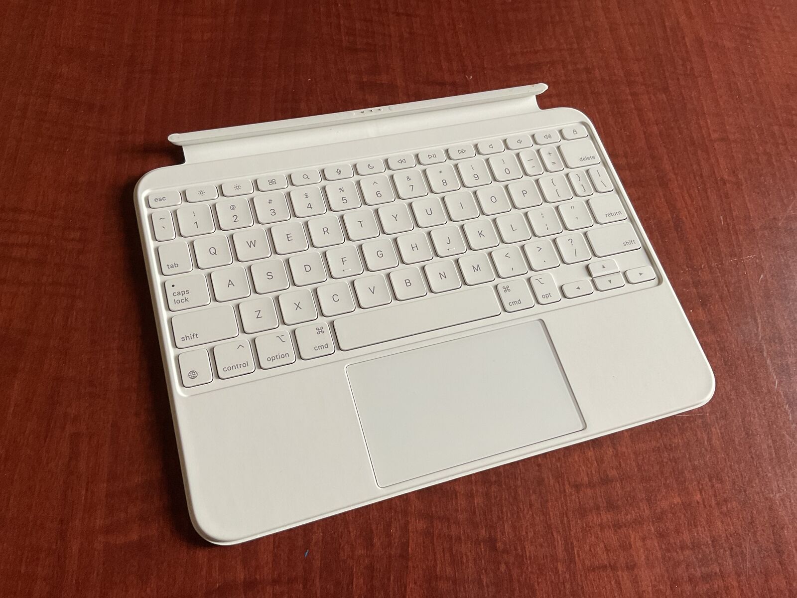 Apple Magic Keyboard Folio for iPad (10th generation) Model Apple Magic Keyboard Folio for iPad (10th generation) Model