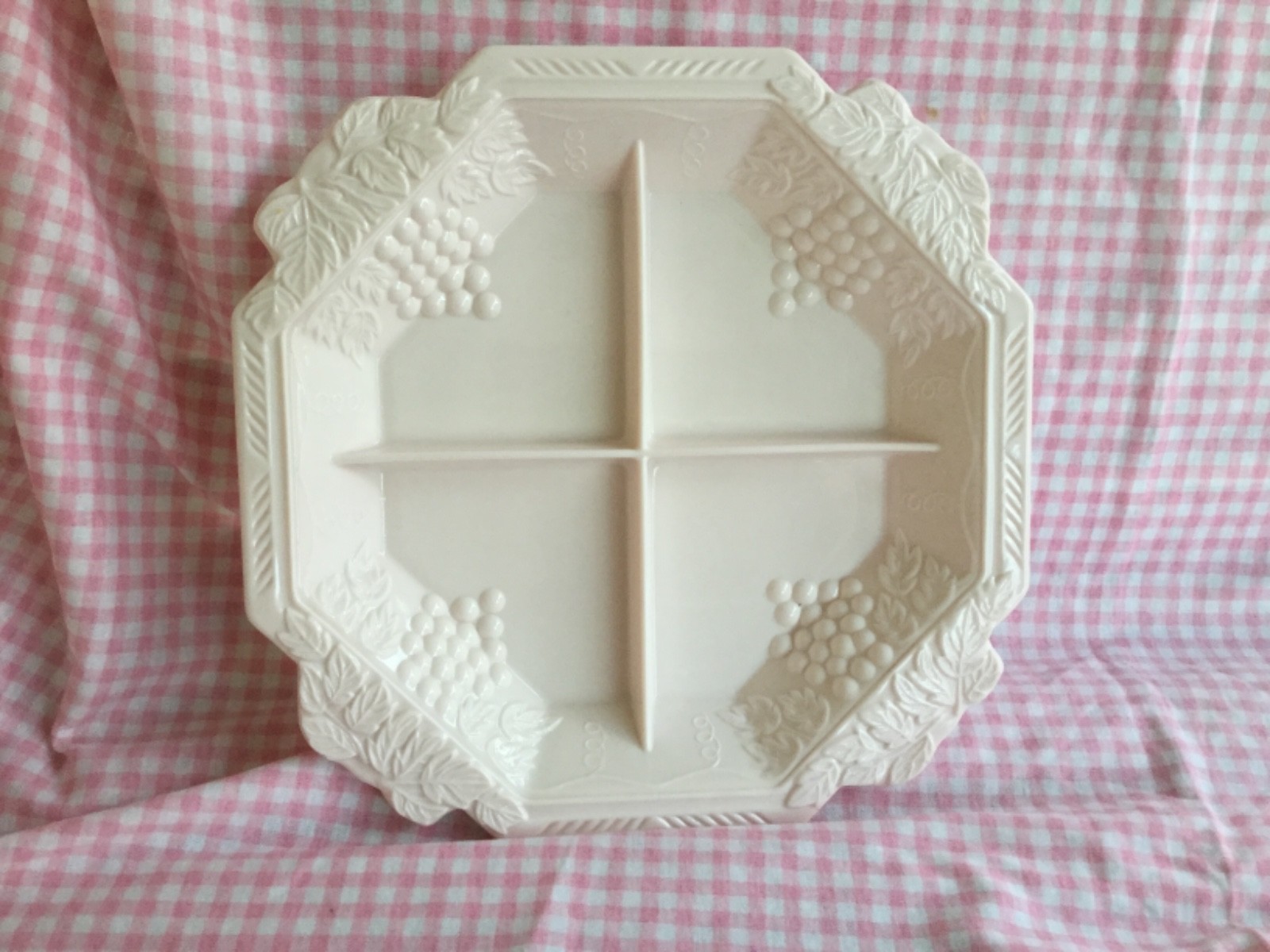 Vintage Jeannette Shell Pink Milk Glass 4-Part Divided Relish/Serving Dish - ca.