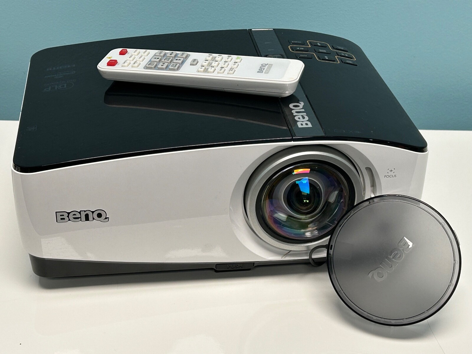 BenQ MX766 プロジェクター ベンキュー BenQ MX766 XGA Multi-Region DLP Projector
