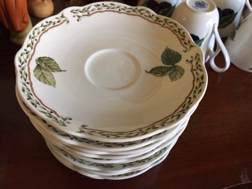 Noritake Royal Orchard Coffee Tea Cups And Saucers
