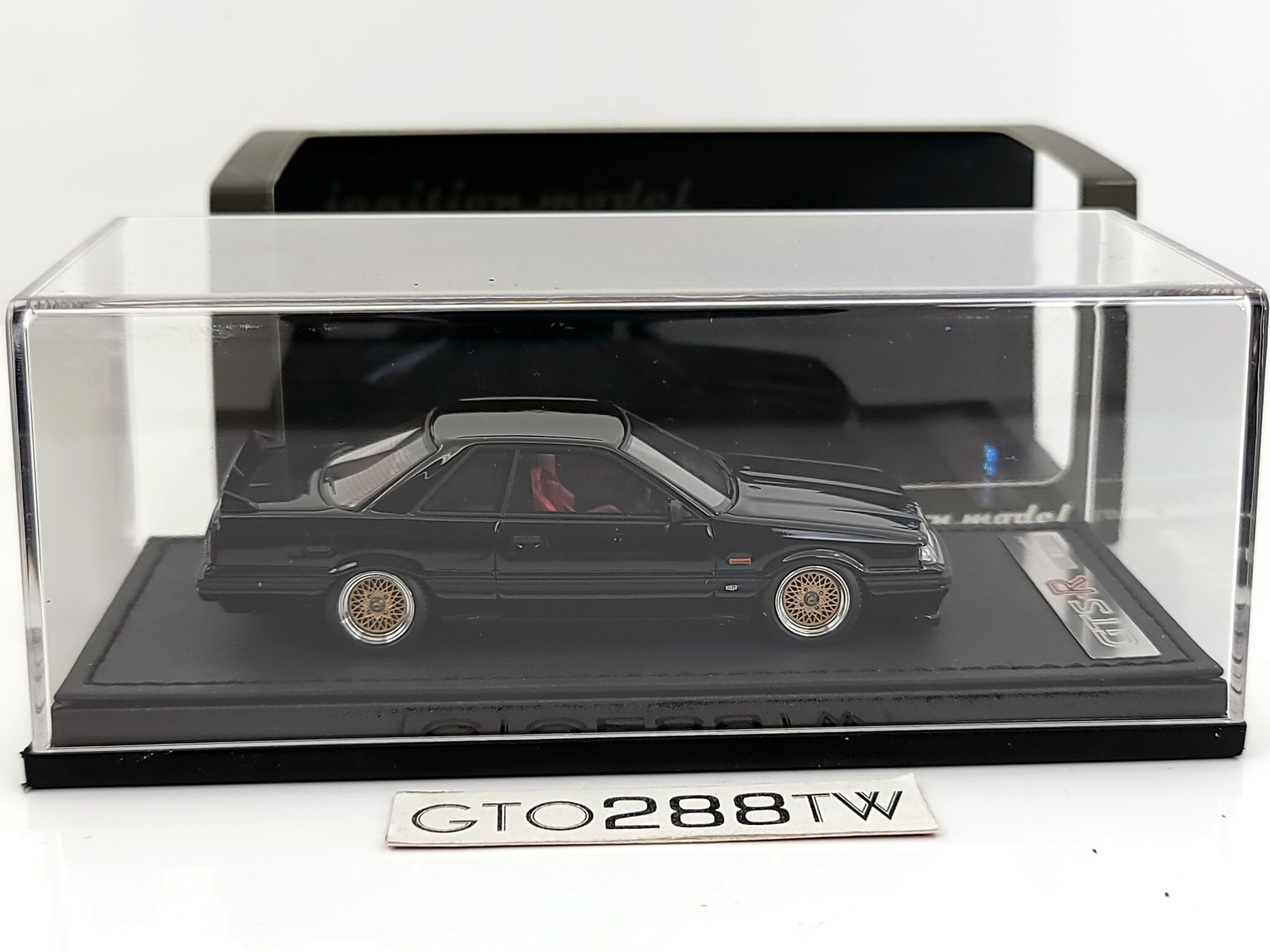 【現状品】1/43 イグニッションモデル グロリア Y30 4ドアHT VIP imgrc0100398292.jpg