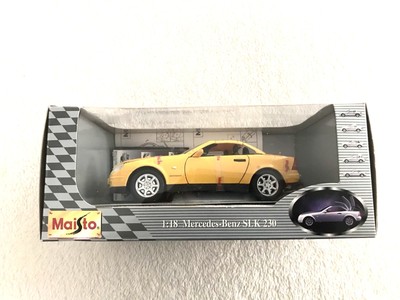 Maisto 1/18 1996 Mercedes-Benz SLK Class Cabriolet CONVERTIBLE 1996 Yellow