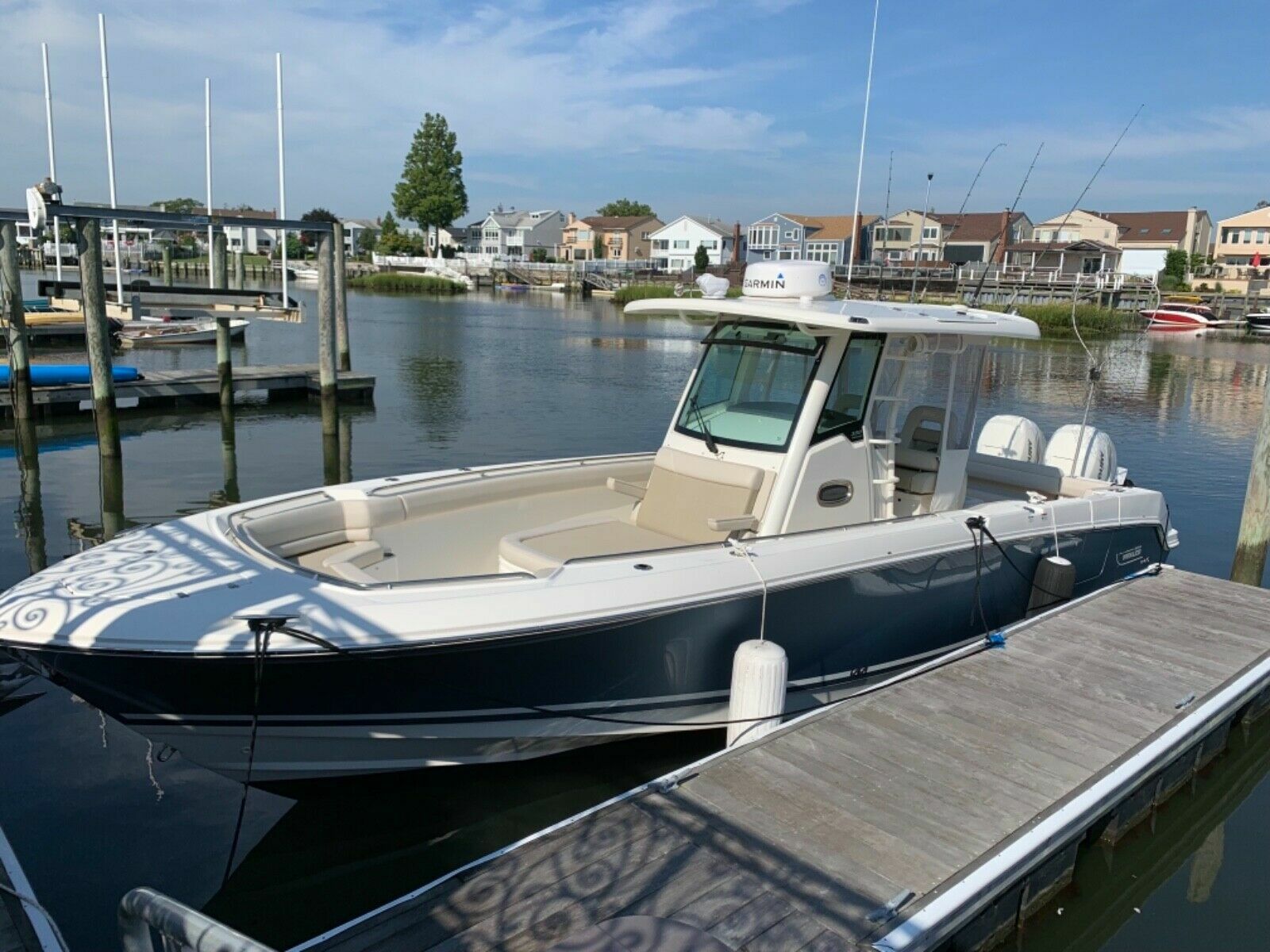 2017 Boston Whaler 330 Outrage T350 Mercs Joystick 57hrs Full Enclosure WARRANTY