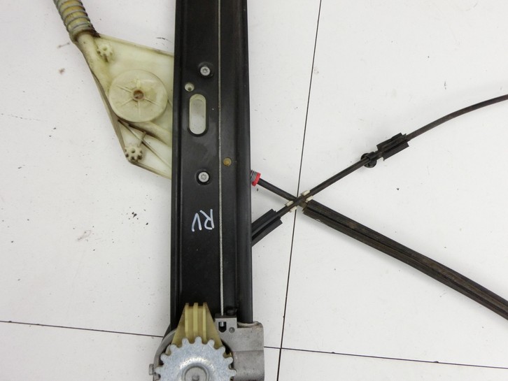 BMW E81 1er 118i LCI 07-13 3T Fensterheber o. FH-Motor Rechts Vorne BMW E81 1er 118i LCI 07-13 27.10.2009 7165596... Vorschau 3