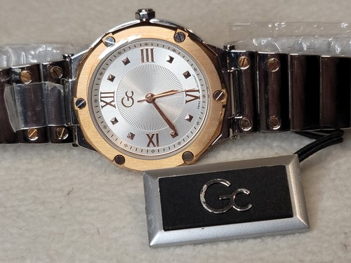 Pre-owned Guess Collection Gc  Spirit Lady Rose Gold,silver Quartz Watch -
