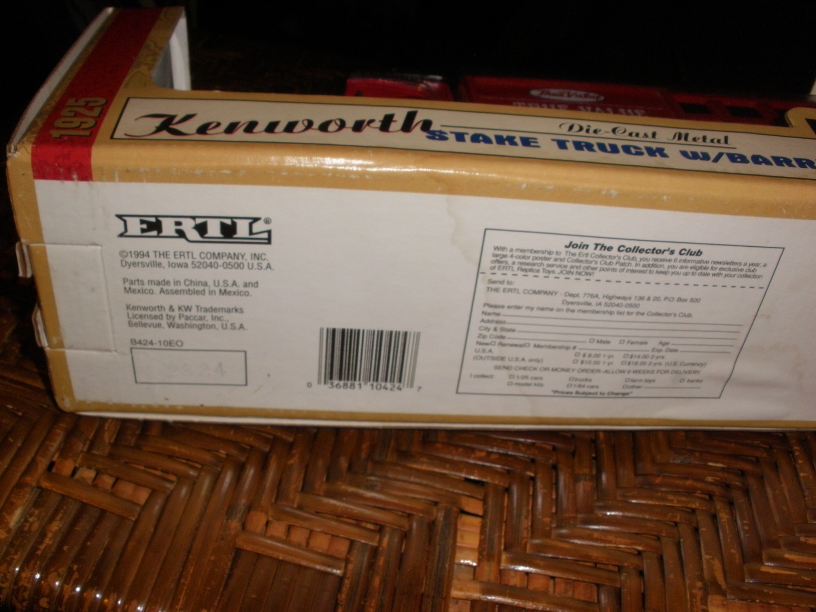 1925 Kenworth Stake Truck w/Barrels Bank Ertl  True Value Hardware