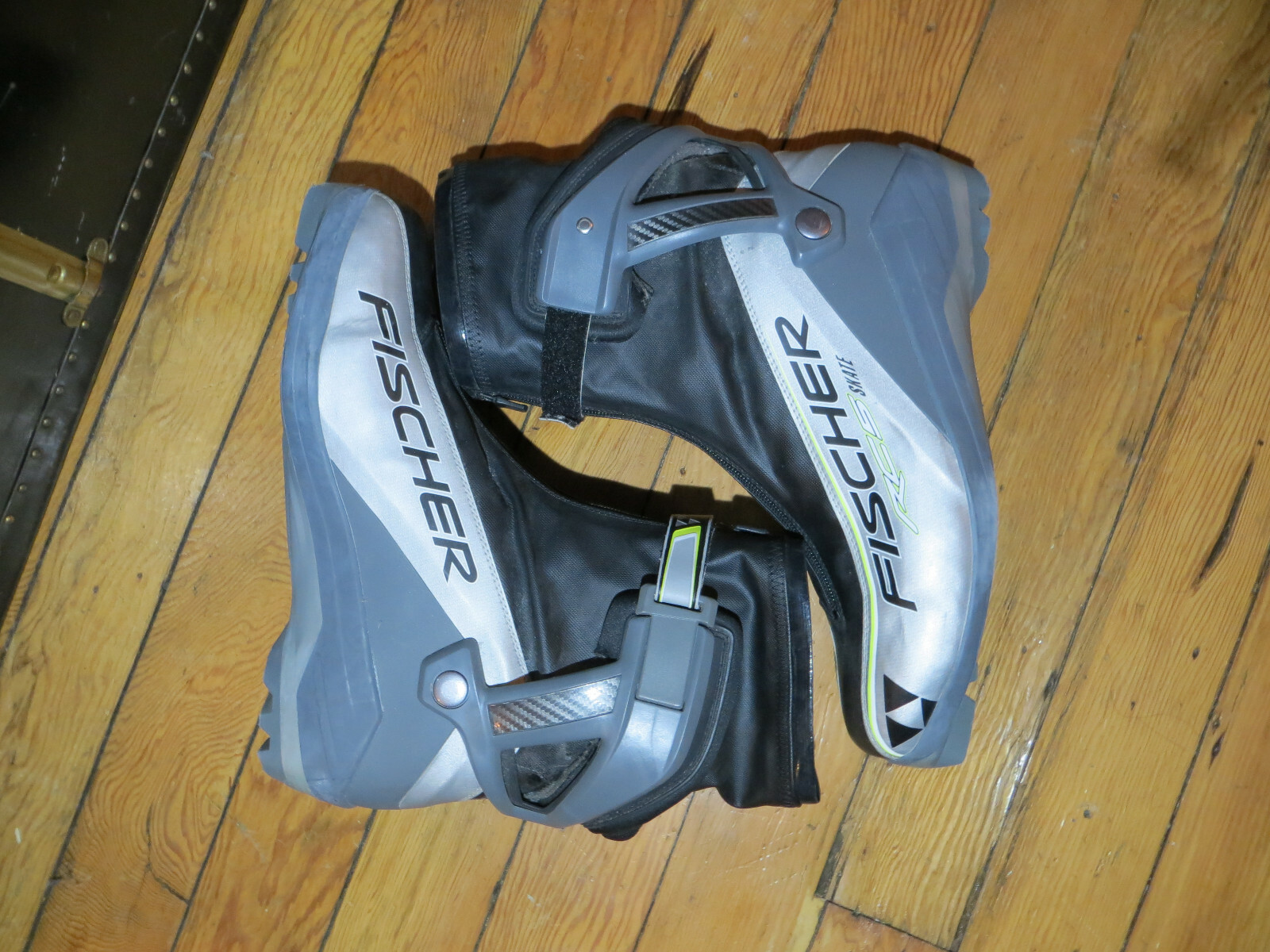 FISCHER RC5 Skate Comfort Cross Country XC Ski Boots NNN 48