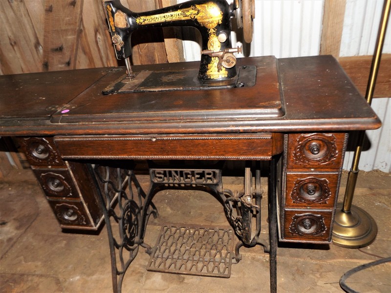 Vintage Singer Treadle Sewing Machine Model 27 In Incredibly