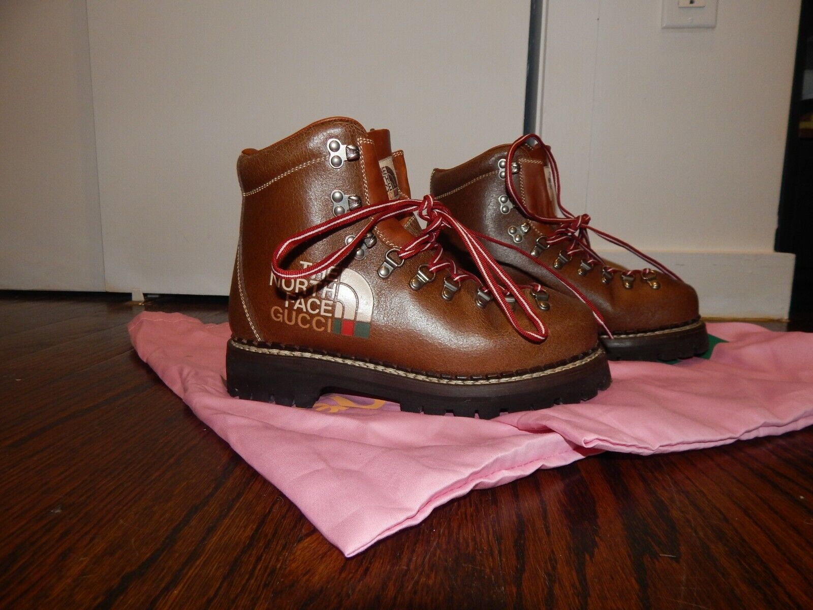 Gucci x North Face collab, brown boots, Italian leather, 39 Gucci x North Face collab, brown boots, Italian leather, 39