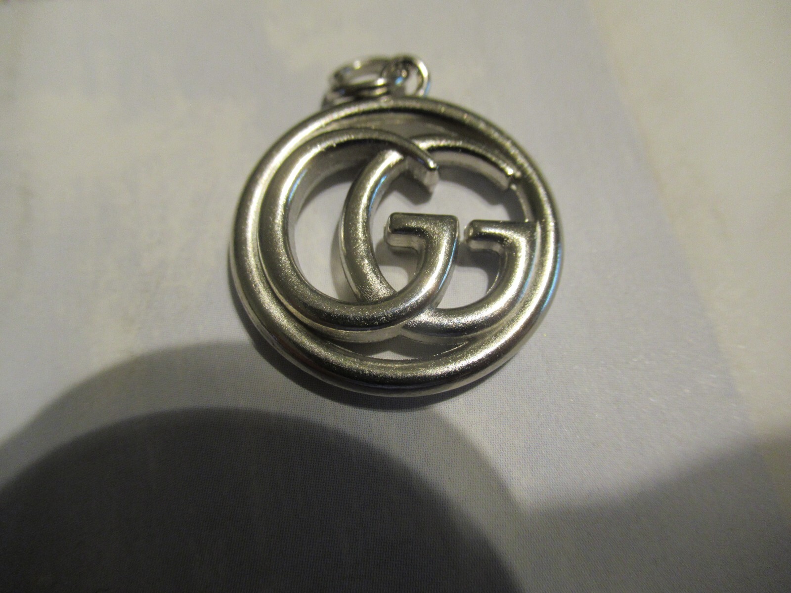 GUCCI メタルキーフック　ジップ GUCCI ZIPPER PULL CHARM MATTE SILVER tone metal , 23mm X