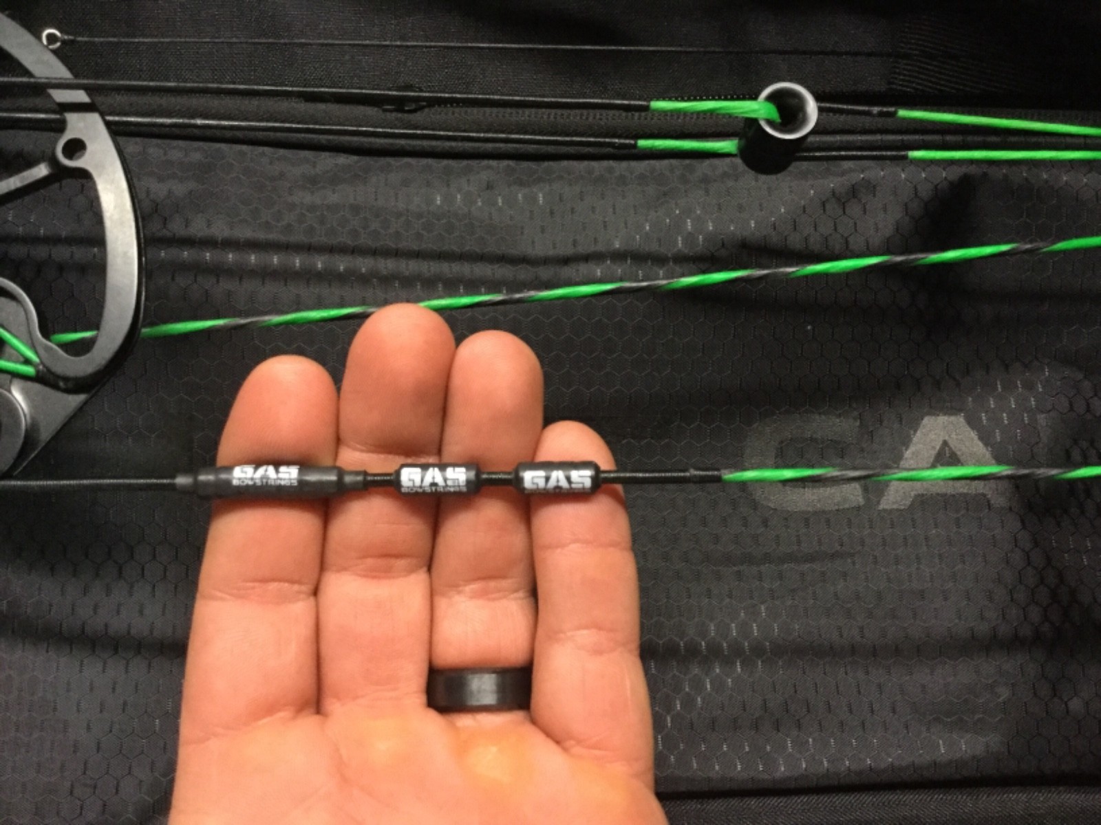 Hoyt Rx1 Ultra #2 cam 80lb bare bow and REDWRX soft case