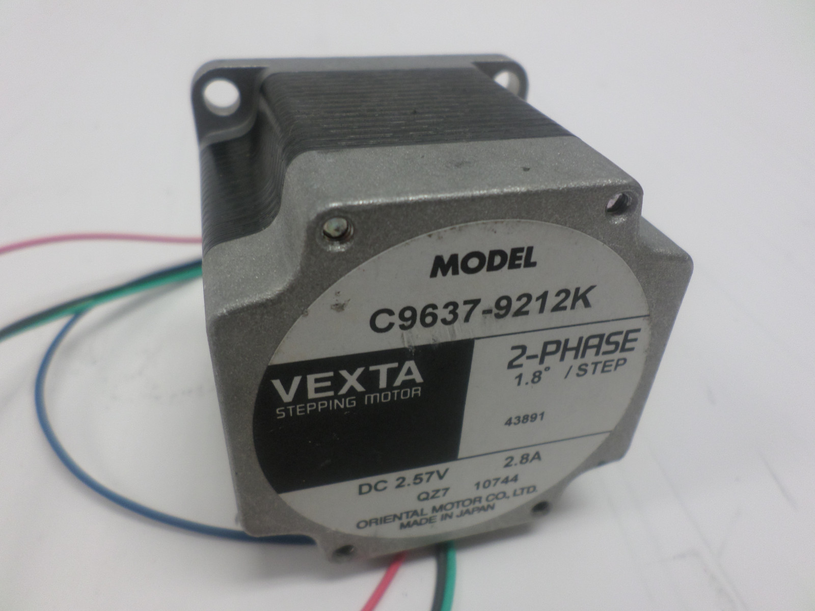 OEM Oriental Motor Co VEXTA 2-Phase 2.57VDC 2.8A 1.8