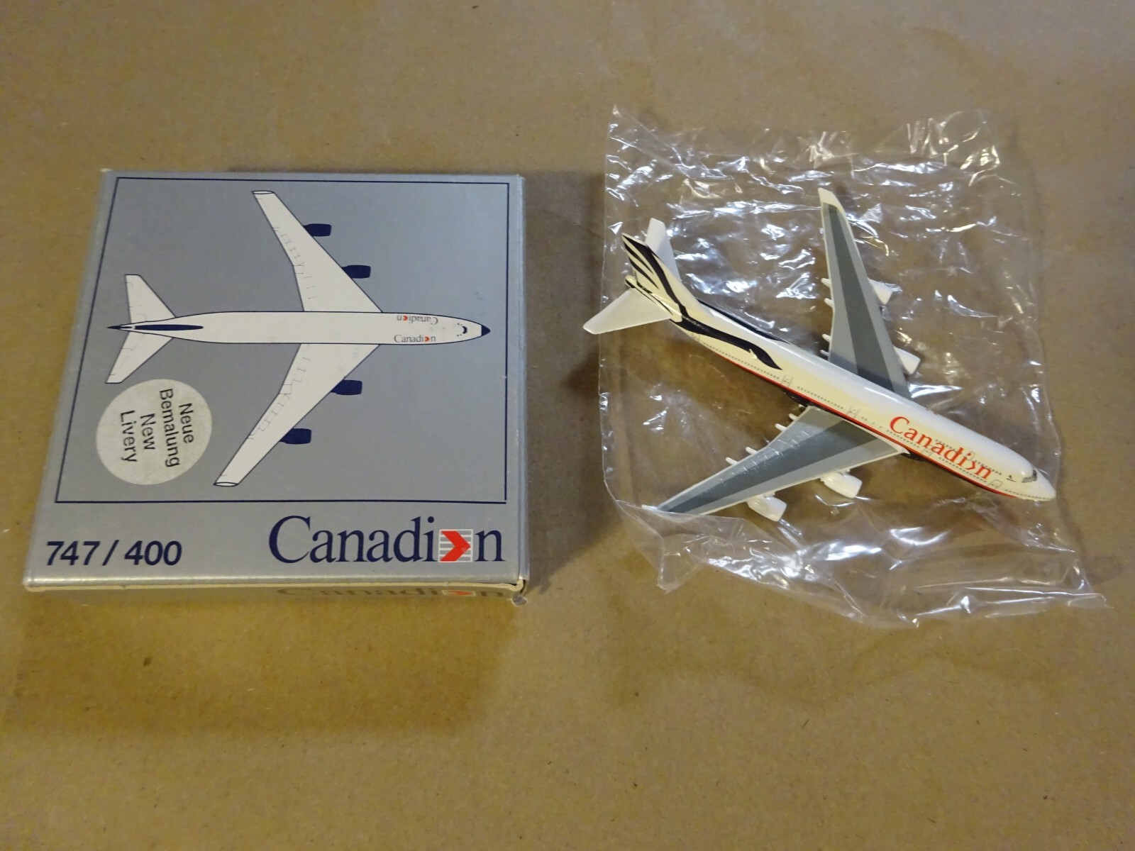 わけありschabak1/600エアカナダＢ747－400 Schabak 1:600 Canadian B747 / 400 Diecast Airplane Figure | eBay