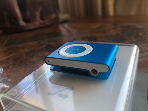 Apple iPod shuffle 2nd (2gb ) Blue (A1204) ~ * 277 Country Music Songs * ~ MiNT