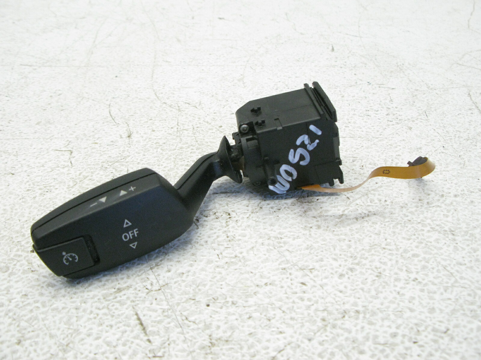 07-11 BMW E90 E92 335i 328i CRUISE CONTROL SWITCH STALK
