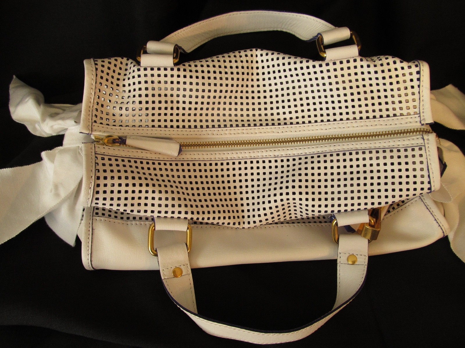 Juicy Couture Shoulder Bag/Handbag- Perforated White And Royal Blue Tote Purse