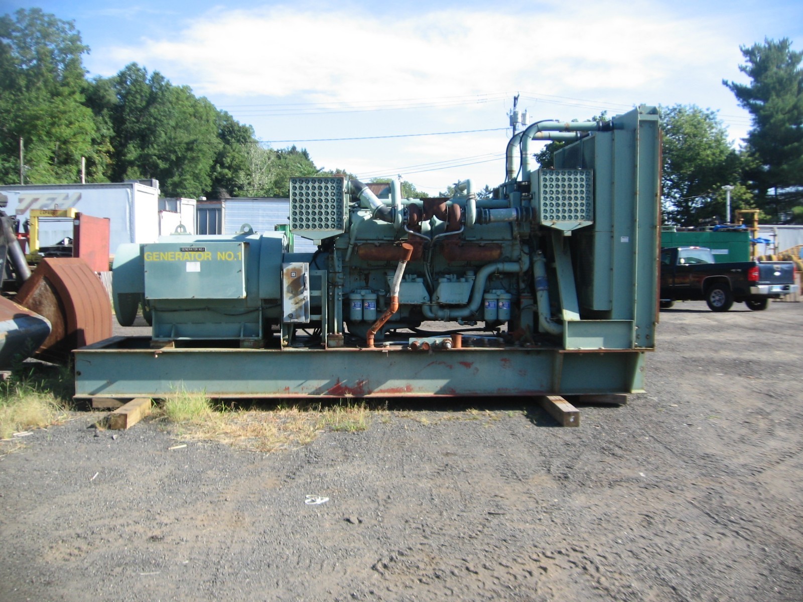 For Sale, 1000 KW Generator Volts 2400/4160 Detroit  12V149T
