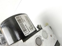Volvo V60 D4 10-13 ABS Steuergerät Aggregat Hydraulikblock Volvo V60 D4 10-13 24.03.2011 31329137 285262-58043... Vorschau 9