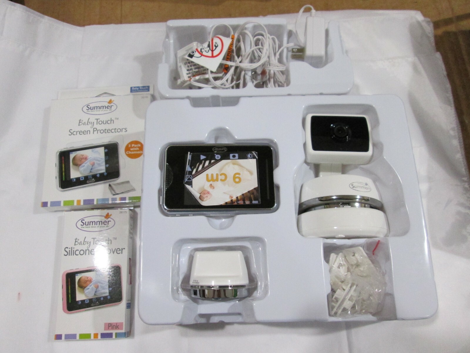 Summer Infant Baby Touch Plus Digital Color Video Baby Monitor USED W/ FREE GIFT