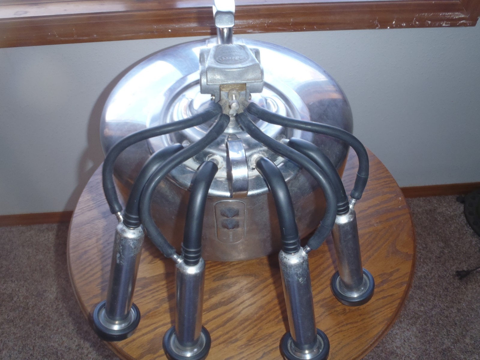 SURGE MILKER FOR MILKING GOATS,JERSEY COW,SHEEP,NEW RUBBER,REBUILT PULSATOR,READ