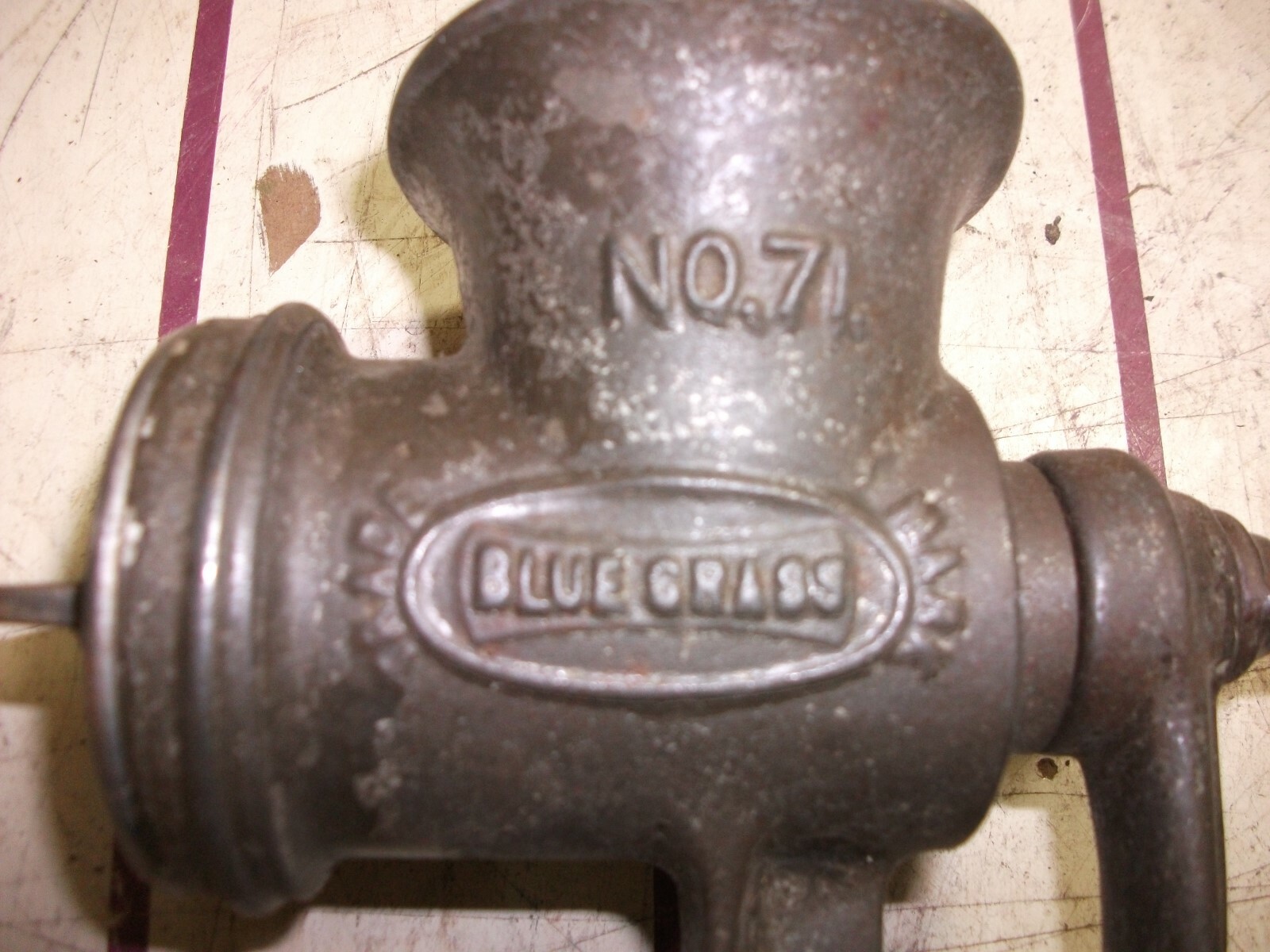 Vintage Blue Grass No 71 Meat Grinder Hand Crank Belknap Hardware & Mfg
