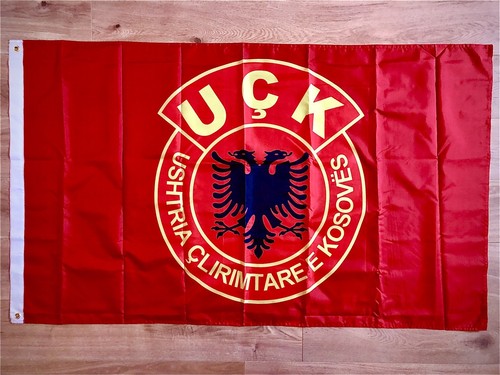 UÇK UCK Kosova Shqiperia Albanien Albania Kosovo Flagge Flag Flamur Dua Lipa