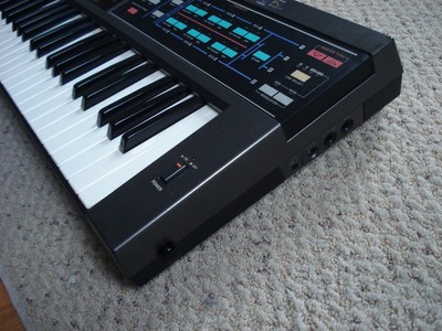 Clean CASIO CZ-1000 Vintage Cosmo Phase Distortion Synthesizer Keyboard