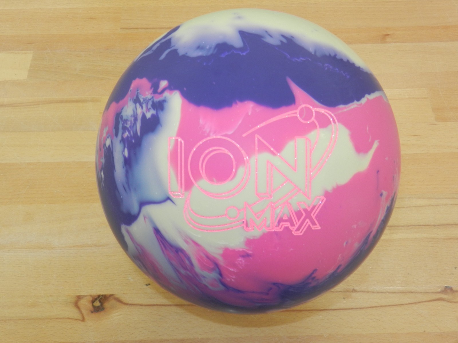 NIB 15# Storm Ion Max Bowling Ball- 15.3/3-3.5