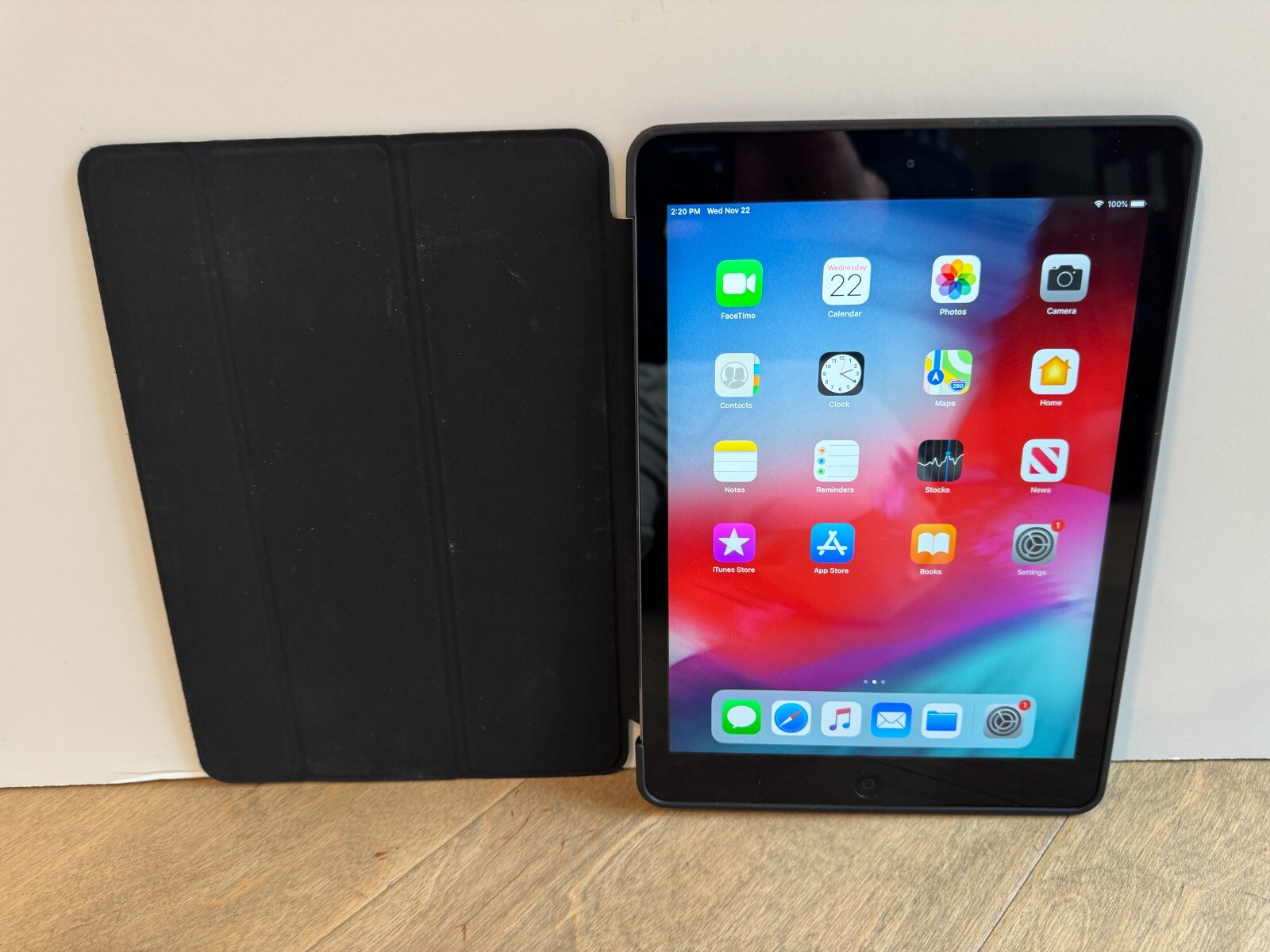 iPad - iPad Air 第一世代　wifi 32GB model MD786j/A Apple iPad Air 32GB Wifi first gen. MD786LL/A Space Gray iOS