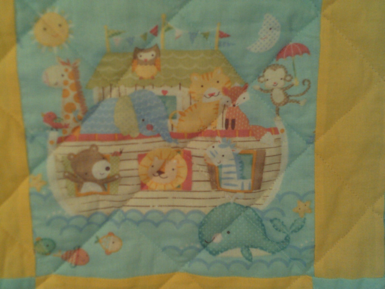 HANDCRAFTED BABY QUILT NORH'S ARK, BABY BLUE WITH YELLOW, FLANNEL BACK,37