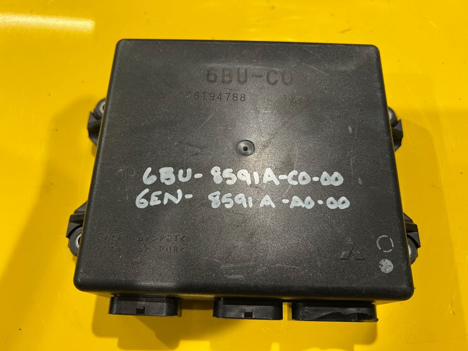 Yamaha Waverunner Cdi Engine Control Module 6BU-8591A-C0-00 Yamaha Waverunner Cdi Engine Control Module 6BU-8591A-C0-00