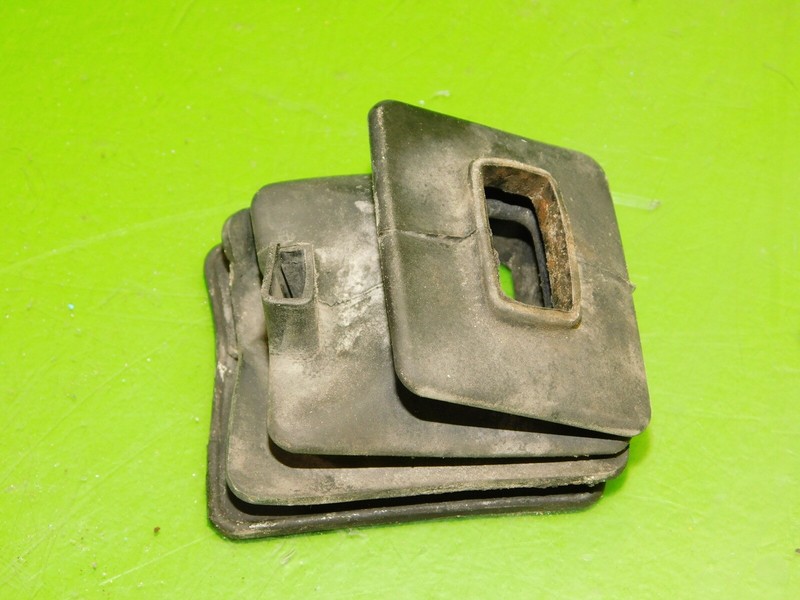 91-95 MR2 OEM 5 speed MT manual trans clutch shift fork rubber boot cover