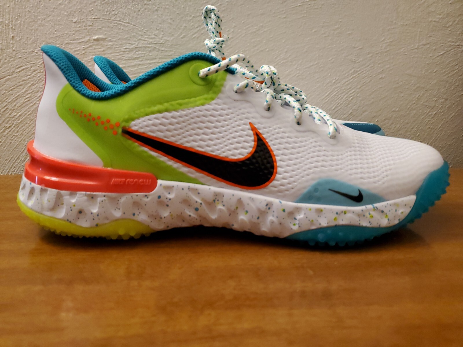 mens nike shoes 9.5