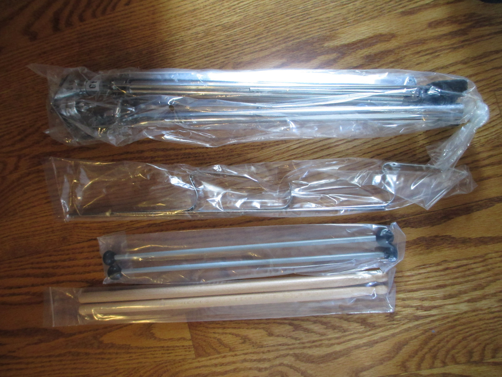 GEARLUX 32 NOTE BELL SET / GLOCKENSPIEL with CARRYING CASE + DRUM PAD + MALLETS