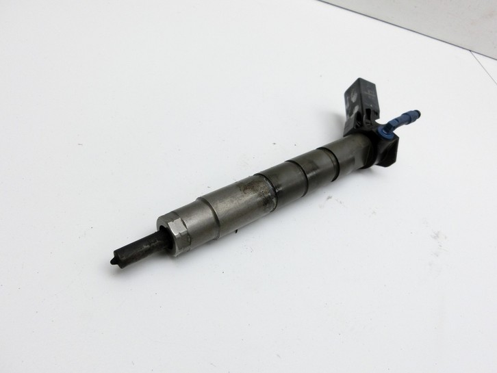 Mercedes W177 A200d 18-22 2,0d 110KW Injektor Einspritzdüse Zyl.4 Mercedes W177 A200d 18-22 12.07.2019 A6540700187... Vorschau 2