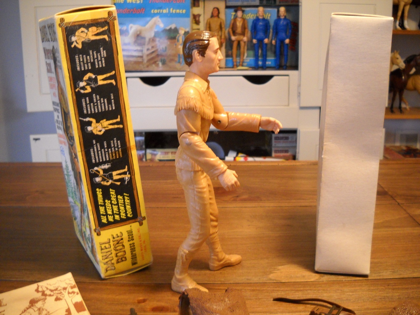 VINTAGE MARX JOHNNY WEST ( 1964 DANIEL BOONE COMPLETE ) ACCESSORIES,MANUAL,BOX