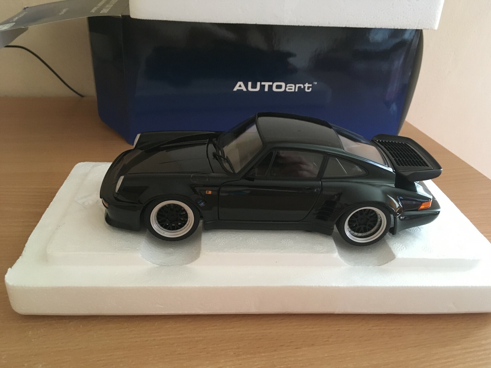 1:18 Autoart PORSCHE 911 (930) TURBO WANGAN MIDNIGHT 1:18 Autoart PORSCHE 911 (930) TURBO WANGAN MIDNIGHT