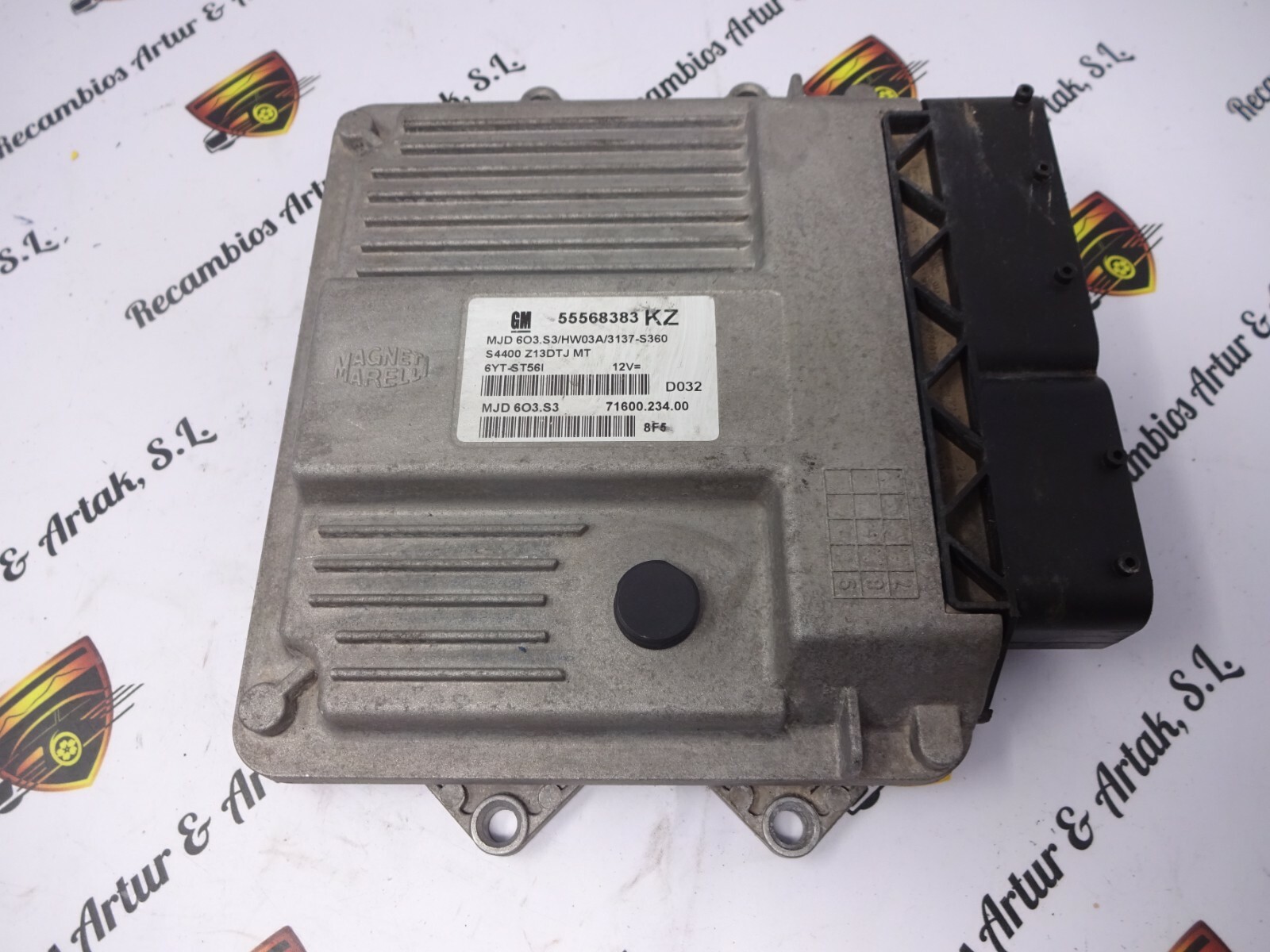 Engine Control Unit Opel Corsa 55568383KZ 55568383 KZ