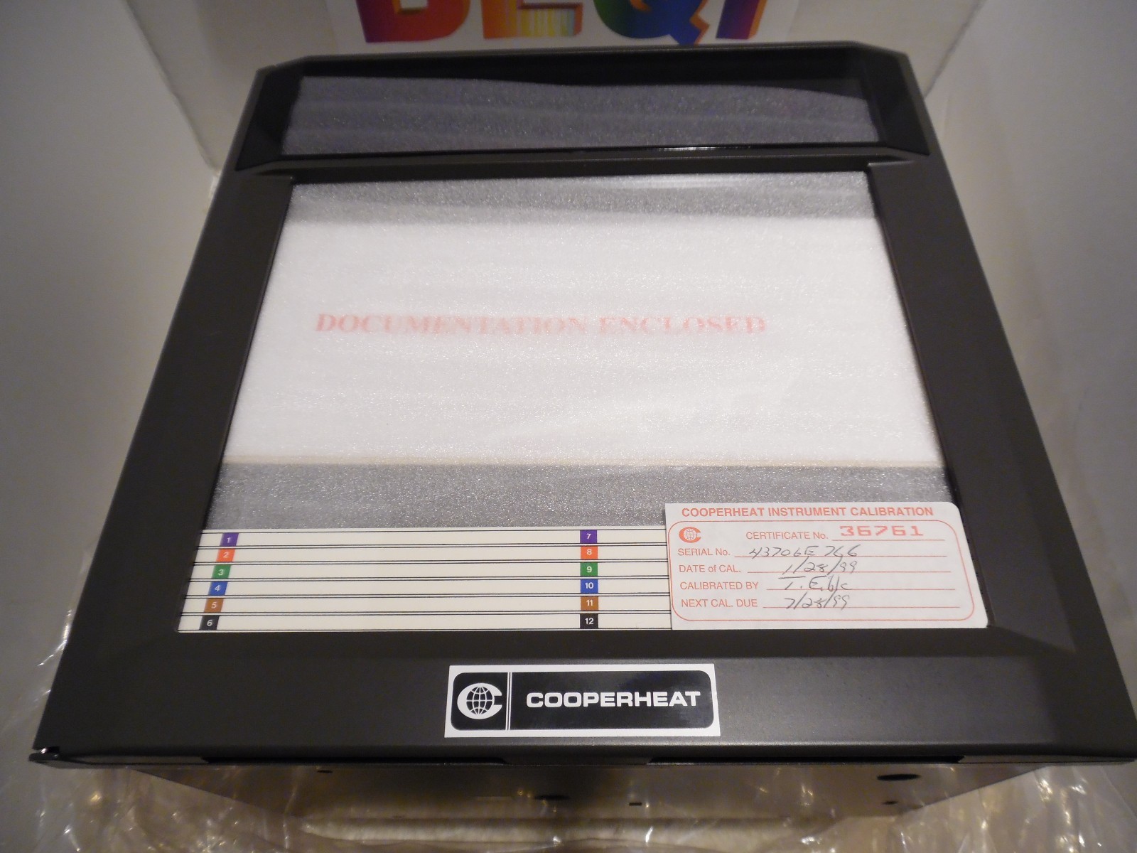 Cooperheat / YOKOGAWA 437012 Pen Recorder uR1800 12-Dot Recorder New