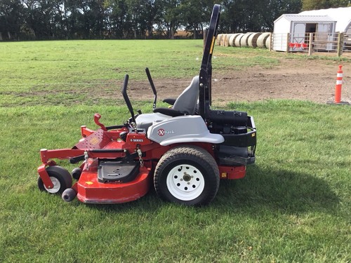 2017 Exmark Lazer Z E Series 60” Used Zero Turn Mower