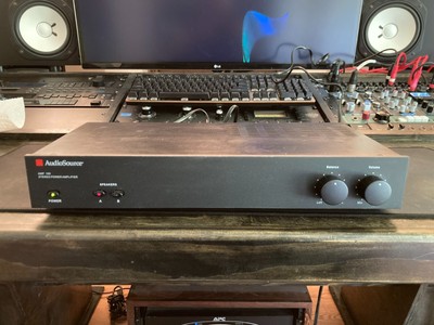 AudioSource amp 100 **EXCELLENT CONDITION**