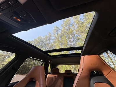 image 5 of interior