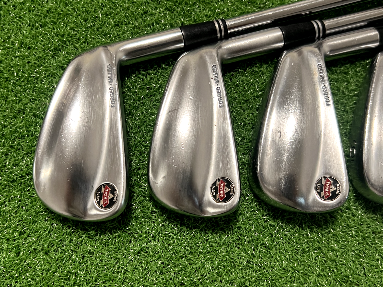 MacGregor V-Foil M675 Speed Forged-Milled 6 Iron Stiff Steel Shaft MacGregor V-Foil M675 Speed Forged-Milled 6 Iron Stiff Steel Shaft