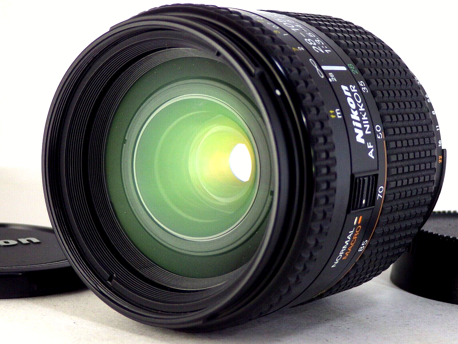 Nikon AF Nikkor 28-105mm f/3.5-4.5 D Zoom Lens FX Macro SLR