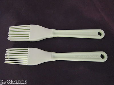 0100 Princess House Specialty Silicone&Plastic Set/ 2 Mini Basting Brushes NEW