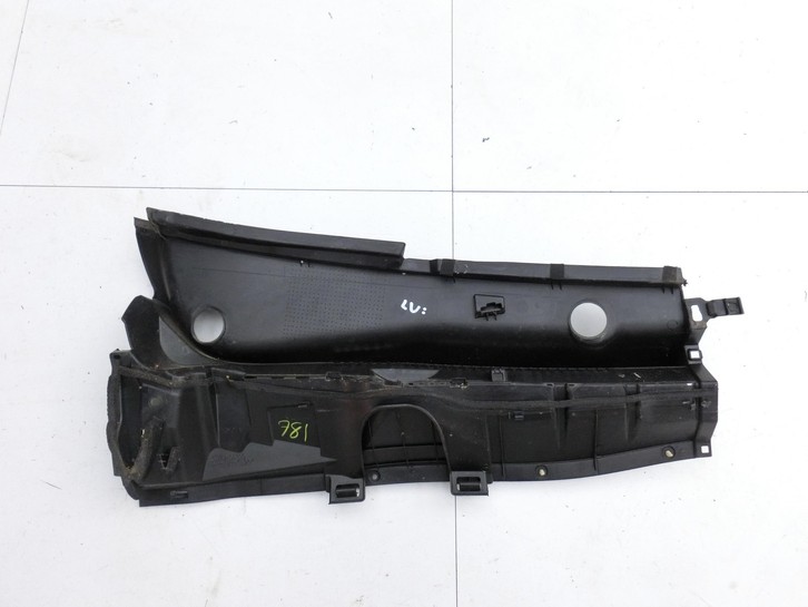 Avensis T27 15-18 Wischerabdeckung für Wischermotor Abdeckung Links Avensis T27 15-18 20.01.2016 gebraucht Vorschau 4