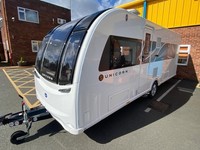 DECEMBER DEALS - 2022 Bailey Unicorn Vigo Fixed Island Bed - WAS £24995
