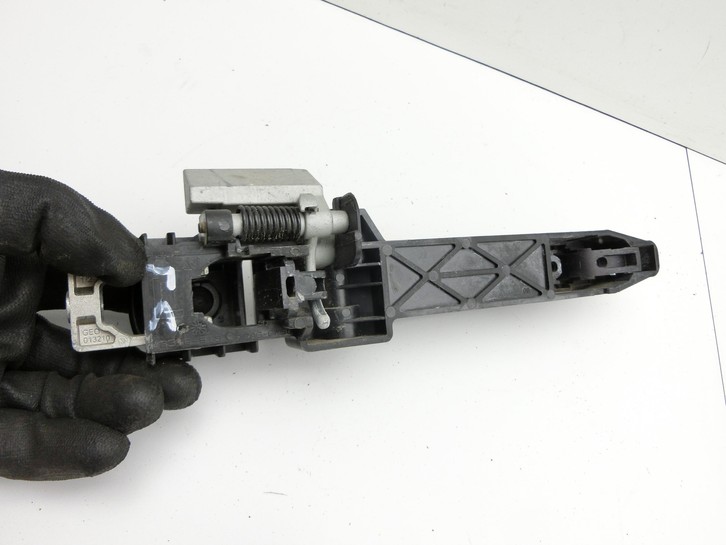 Nissan Qashqai J10 10-13 +0 Türgriff Griff aussen Links Vorne GAB Nissan Qashqai J10 10-13 01.01.2010 gebraucht Vorschau 4